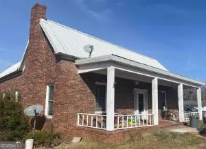 37 Acres with Multiple Buildings in Lavonia, GA